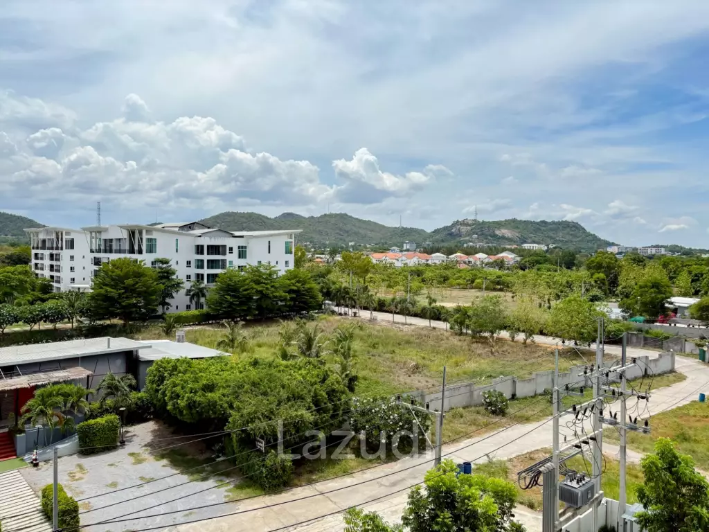 Stylish 2-Bed Condo with Mountain Views in Hua Hin