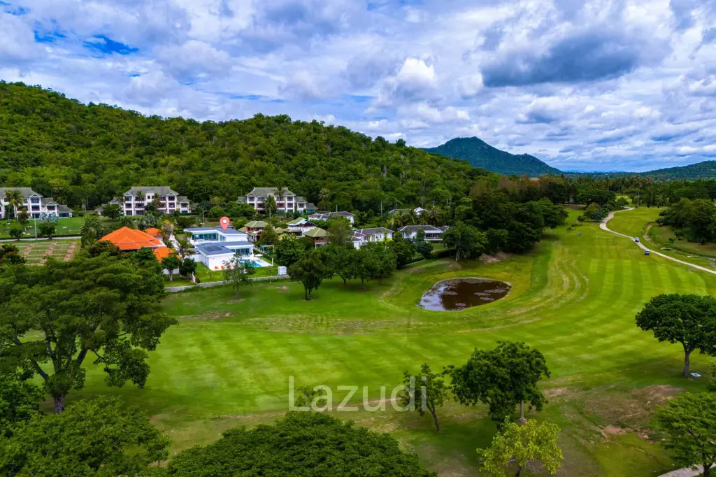 Palm Hills: Exclusive 4-Bed Golf Course Home on 1150 Sqm Plot