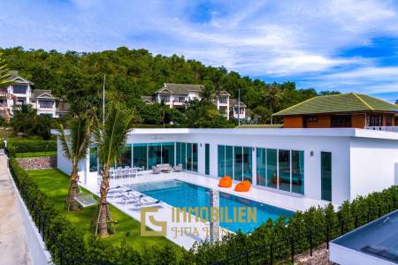 Golfplatz Lage / Einzugsbereit / 1.150 qm Grundstück / 320 qm Wohnfläche