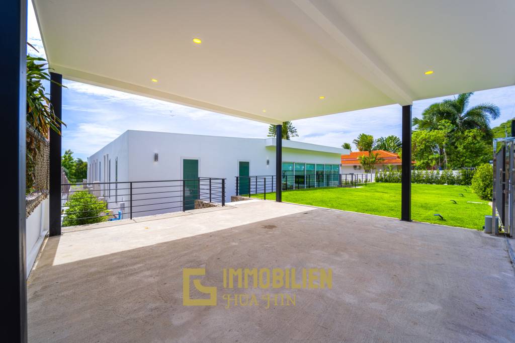 Golfplatz Lage / Einzugsbereit / 1.150 qm Grundstück / 320 qm Wohnfläche