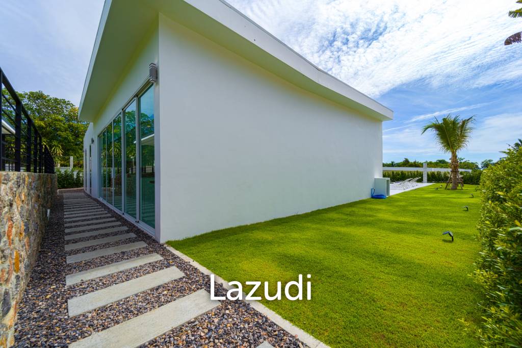 Palm Hills: Exclusive 4-Bed Golf Course Home on 1150 Sqm Plot
