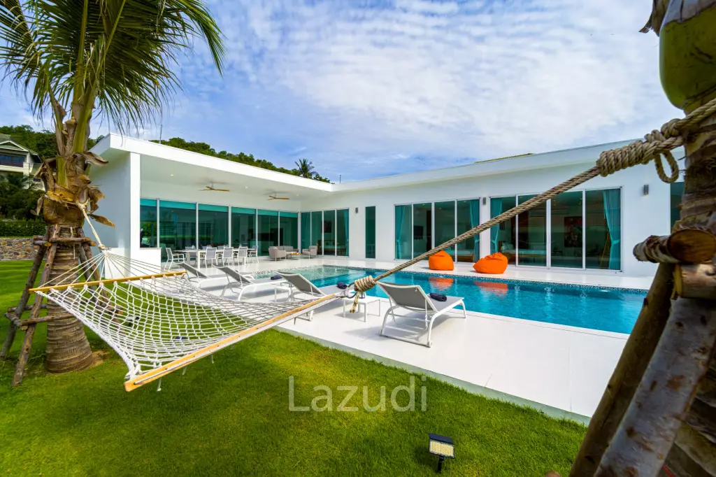Palm Hills: Exclusive 4-Bed Golf Course Home on 1150 Sqm Plot