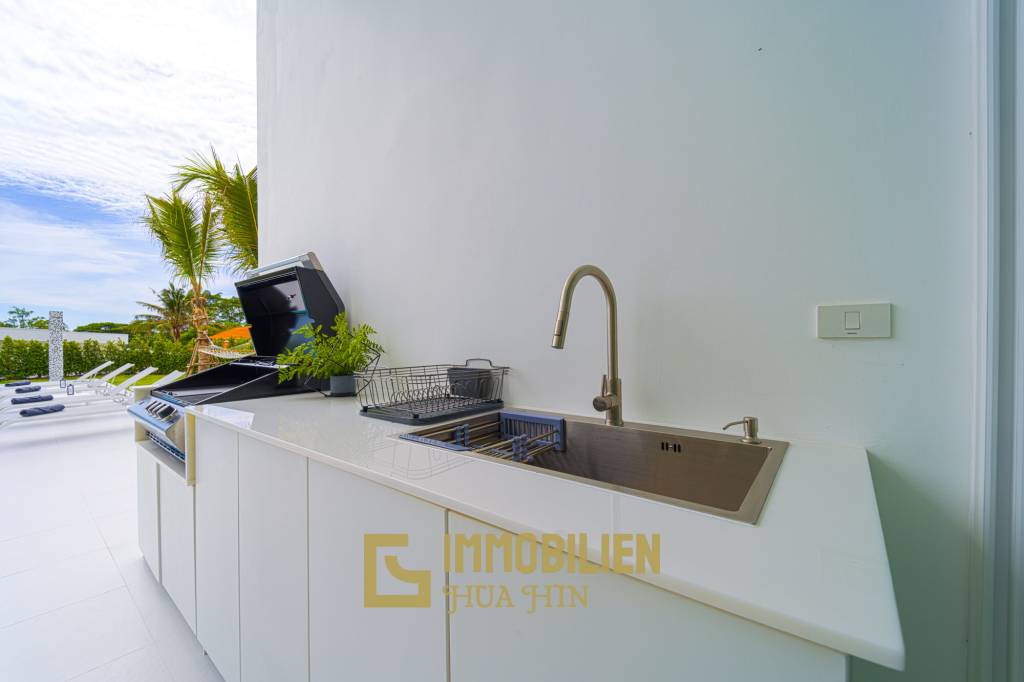 Golfplatz Lage / Einzugsbereit / 1.150 qm Grundstück / 320 qm Wohnfläche