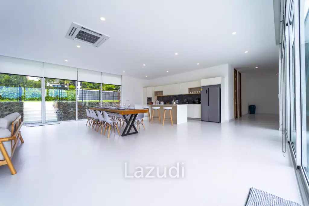 Palm Hills: Exclusive 4-Bed Golf Course Home on 1150 Sqm Plot