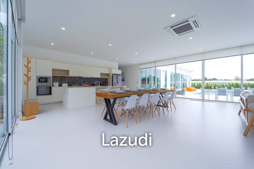 Palm Hills: Exclusive 4-Bed Golf Course Home on 1150 Sqm Plot