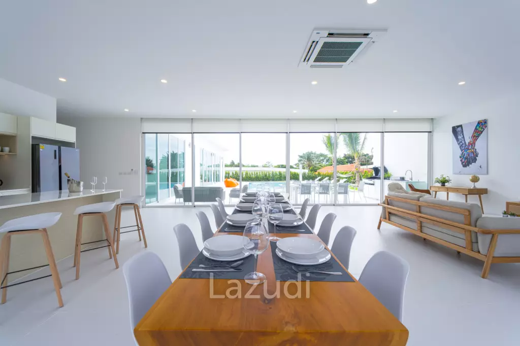 Palm Hills: Exclusive 4-Bed Golf Course Home on 1150 Sqm Plot