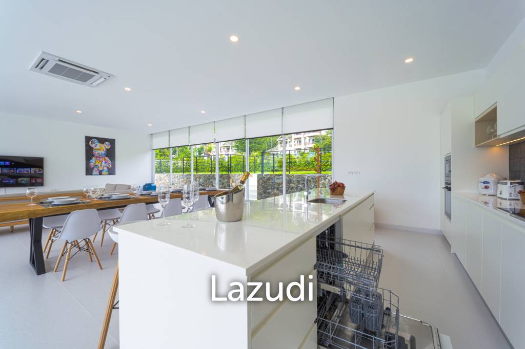 Palm Hills: Exclusive 4-Bed Golf Course Home on 1150 Sqm Plot