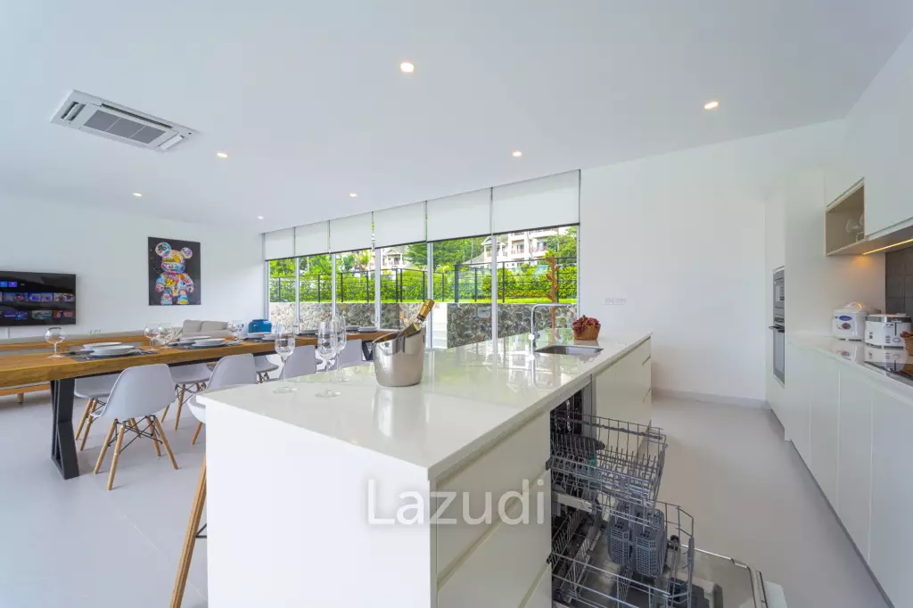Palm Hills: Exclusive 4-Bed Golf Course Home on 1150 Sqm Plot
