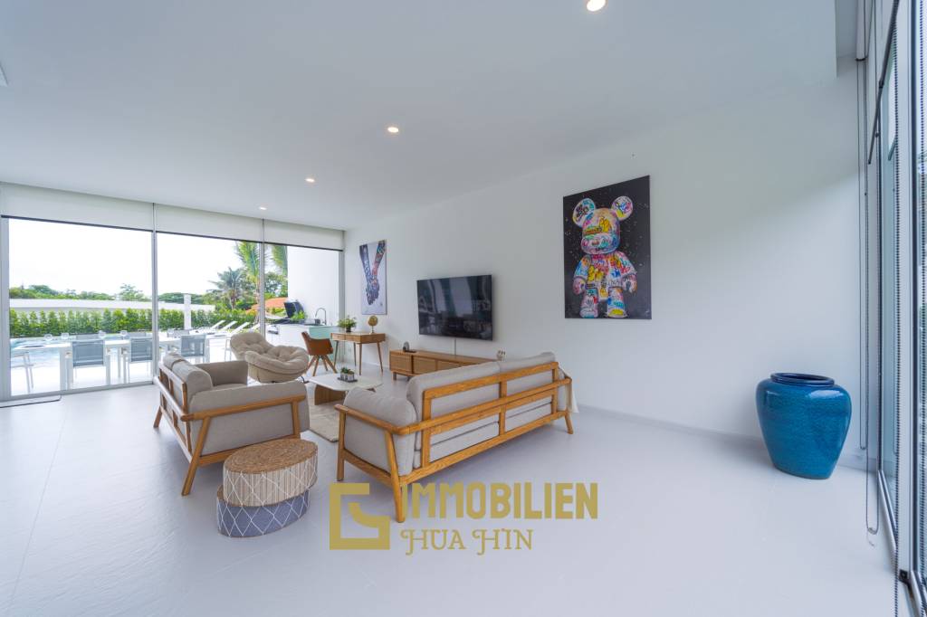 Golfplatz Lage / Einzugsbereit / 1.150 qm Grundstück / 320 qm Wohnfläche