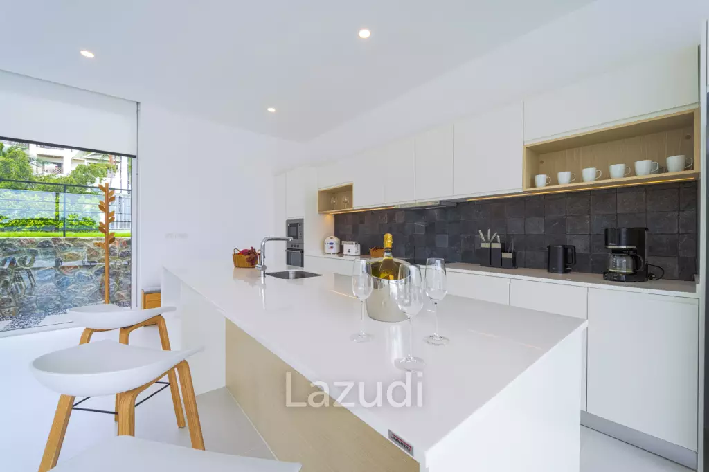 Palm Hills: Exclusive 4-Bed Golf Course Home on 1150 Sqm Plot