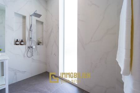 Golfplatz Lage / Einzugsbereit / 1.150 qm Grundstück / 320 qm Wohnfläche