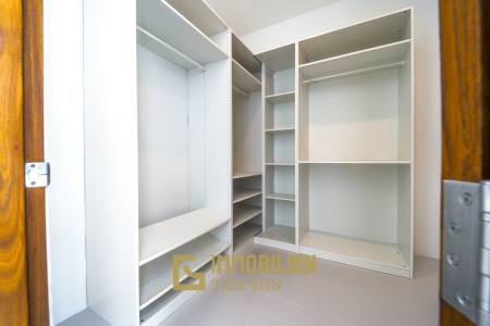 Golfplatz Lage / Einzugsbereit / 1.150 qm Grundstück / 320 qm Wohnfläche