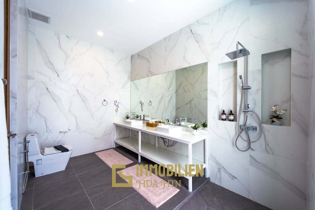 Golfplatz Lage / Einzugsbereit / 1.150 qm Grundstück / 320 qm Wohnfläche