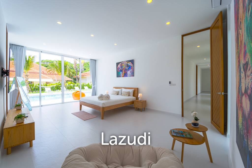 Palm Hills: Exclusive 4-Bed Golf Course Home on 1150 Sqm Plot