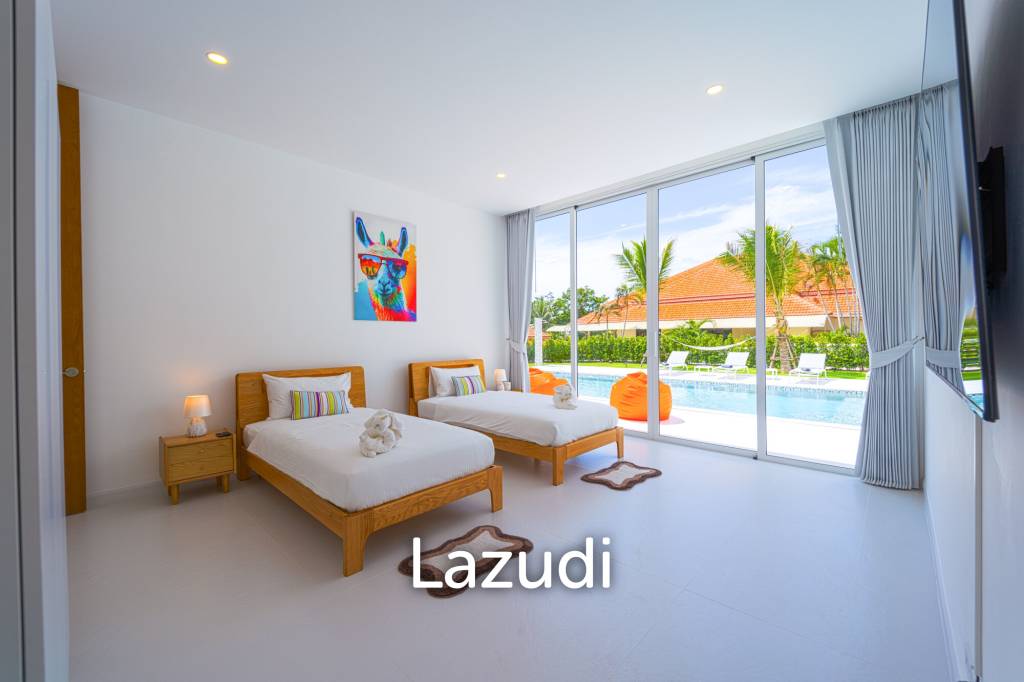 Palm Hills: Exclusive 4-Bed Golf Course Home on 1150 Sqm Plot