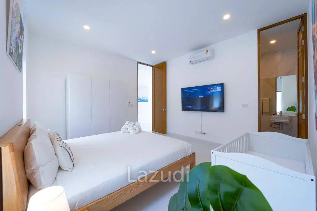 Palm Hills: Exclusive 4-Bed Golf Course Home on 1150 Sqm Plot