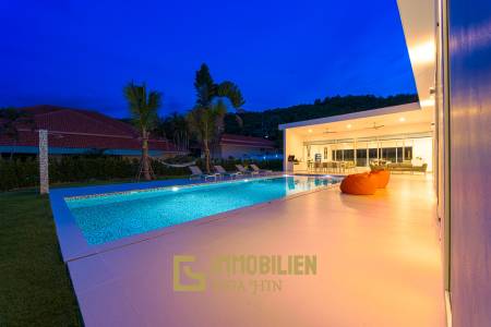 Golfplatz Lage / Einzugsbereit / 1.150 qm Grundstück / 320 qm Wohnfläche