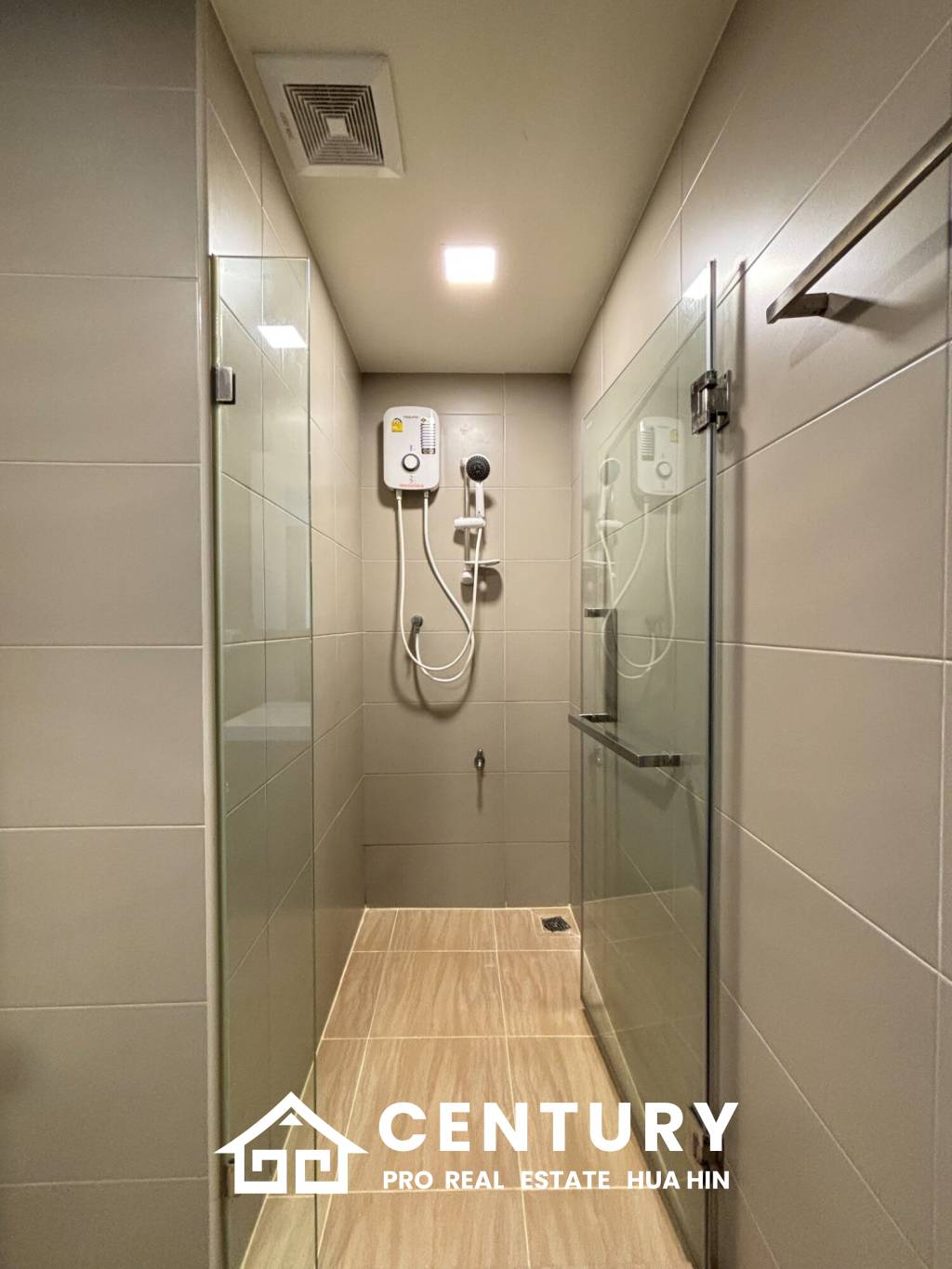 74 ตร.ม 2 เตียง 2 อาบน้ำ คอนโดมิเนียม For ขาย