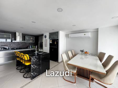 Luxury Sea View 4-Bedroom Villa for Rent in Bay View