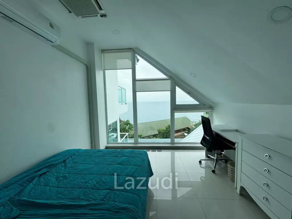 Luxury Sea View 4-Bedroom Villa for Rent in Bay View