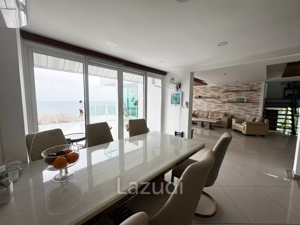 Luxury Sea View 4-Bedroom Villa for Rent in Bay View