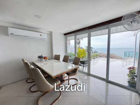 Luxury Sea View 4-Bedroom Villa for Rent in Bay View