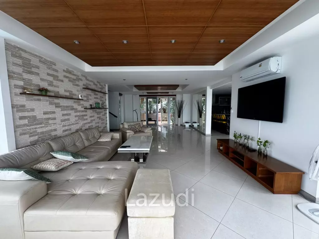 Luxury Sea View 4-Bedroom Villa for Rent in Bay View