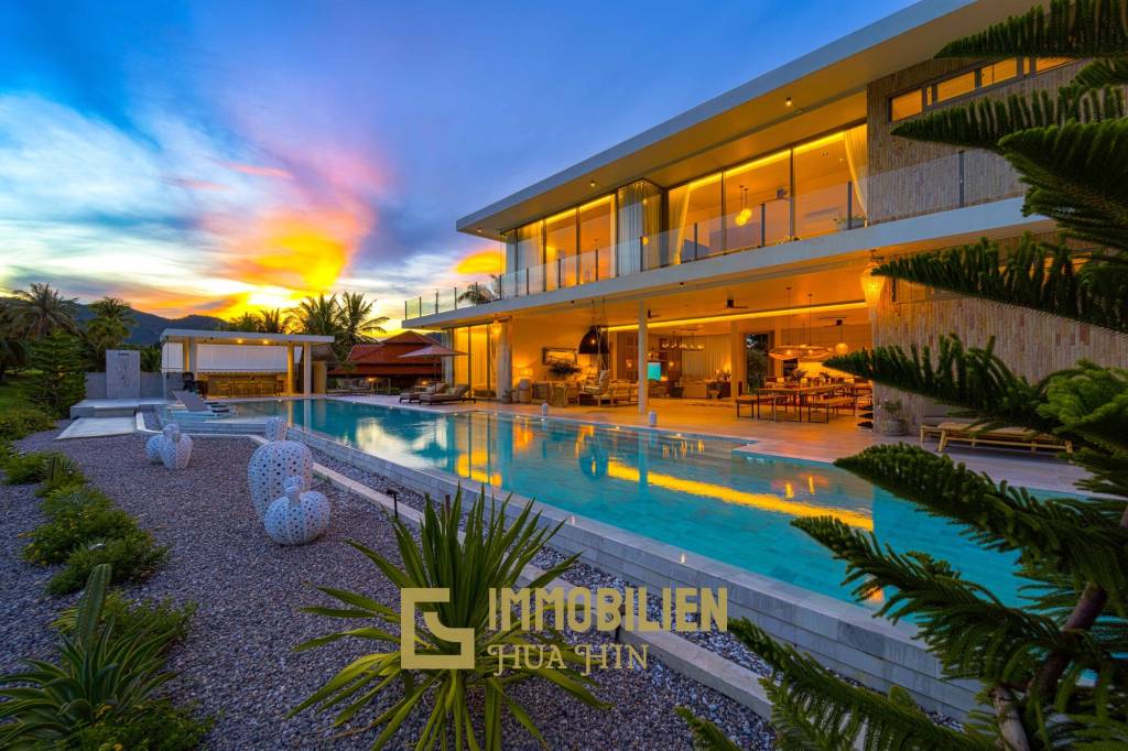 Seelage am Golfplatz / 1.600 großes Grundstück / 6 Schlafzimmer