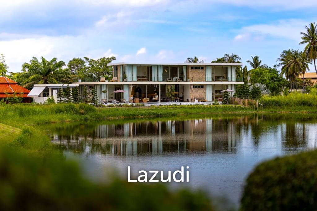 Exclusive Waterfront Villa: 6-Bed Luxury at Palm Hills Golf Club