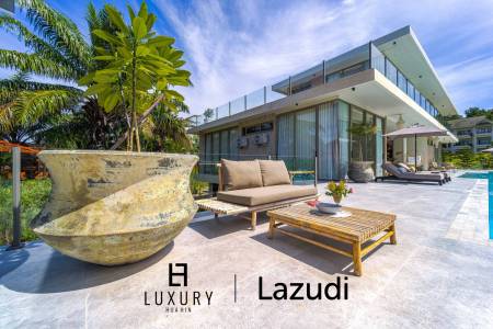 Située au bord d'un lac, à proximité d'un terrain de golf / Terrain de 1 600 m² / 6 chambres