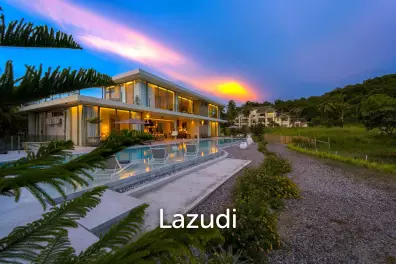 Exclusive Waterfront Villa: 6-Bed Luxury at Palm Hills Golf Club