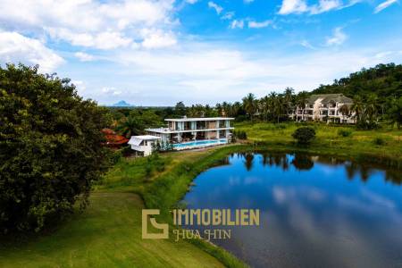 Seelage am Golfplatz / 1.600 großes Grundstück / 6 Schlafzimmer