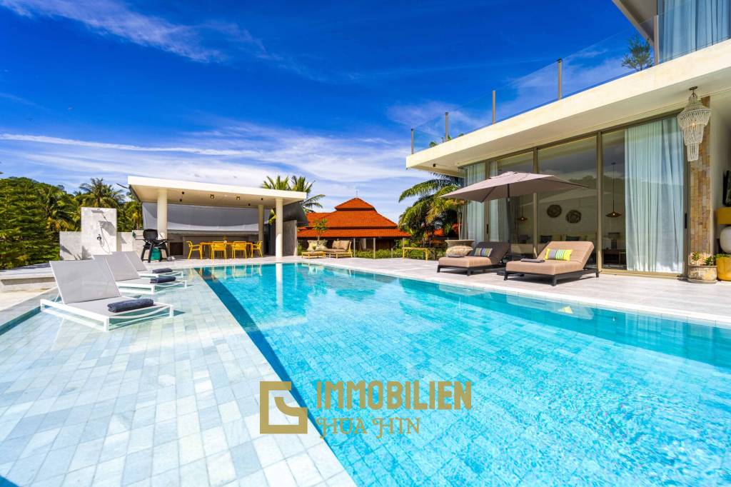 Seelage am Golfplatz / 1.600 großes Grundstück / 6 Schlafzimmer