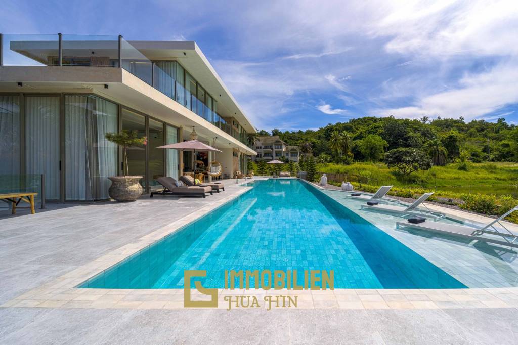 Seelage am Golfplatz / 1.600 großes Grundstück / 6 Schlafzimmer