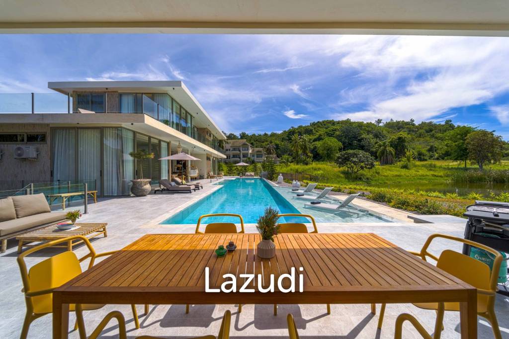 Exclusive Waterfront Villa: 6-Bed Luxury at Palm Hills Golf Club