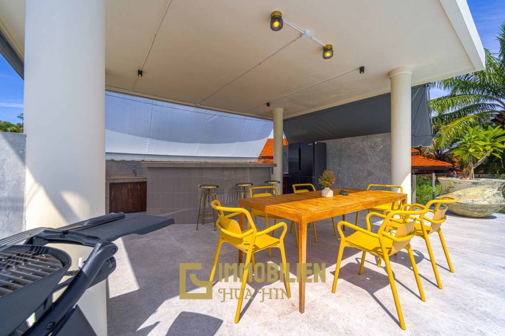 Seelage am Golfplatz / 1.600 großes Grundstück / 6 Schlafzimmer