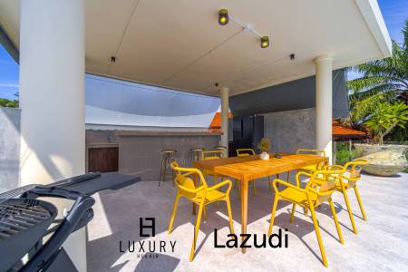 Située au bord d'un lac, à proximité d'un terrain de golf / Terrain de 1 600 m² / 6 chambres