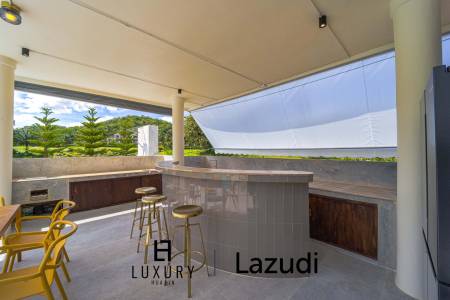 Située au bord d'un lac, à proximité d'un terrain de golf / Terrain de 1 600 m² / 6 chambres