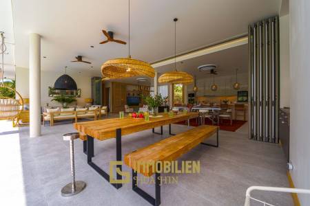 Seelage am Golfplatz / 1.600 großes Grundstück / 6 Schlafzimmer