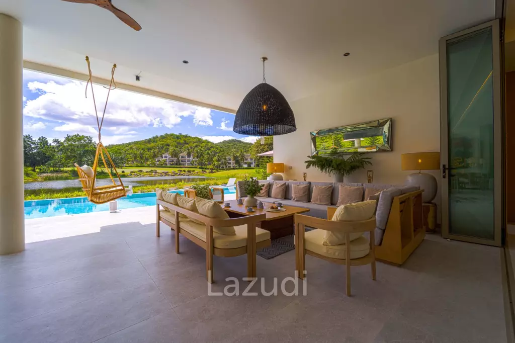 Exclusive Waterfront Villa: 6-Bed Luxury at Palm Hills Golf Club