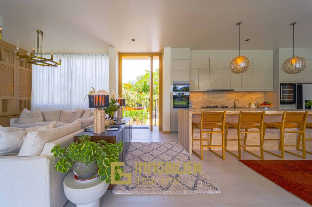 Seelage am Golfplatz / 1.600 großes Grundstück / 6 Schlafzimmer