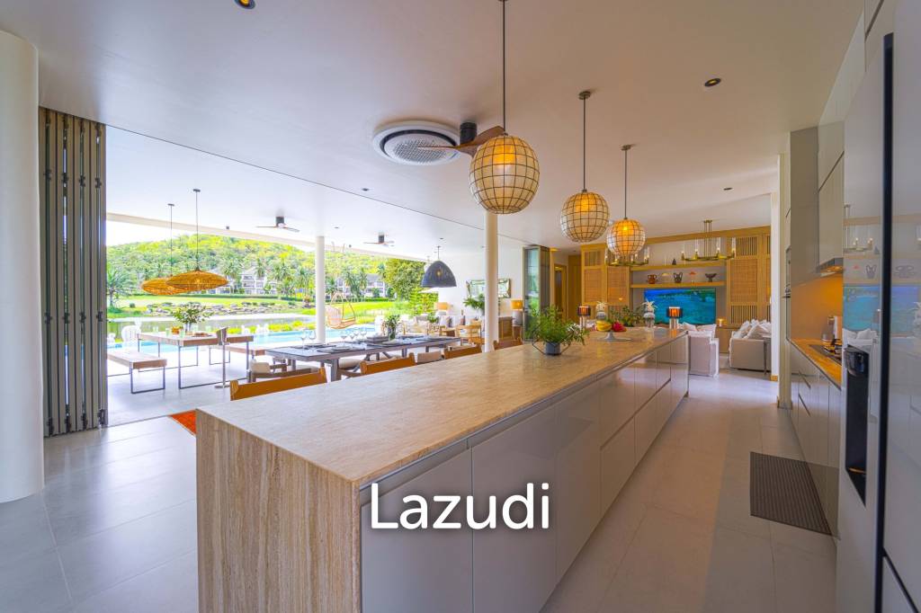 Exclusive Waterfront Villa: 6-Bed Luxury at Palm Hills Golf Club