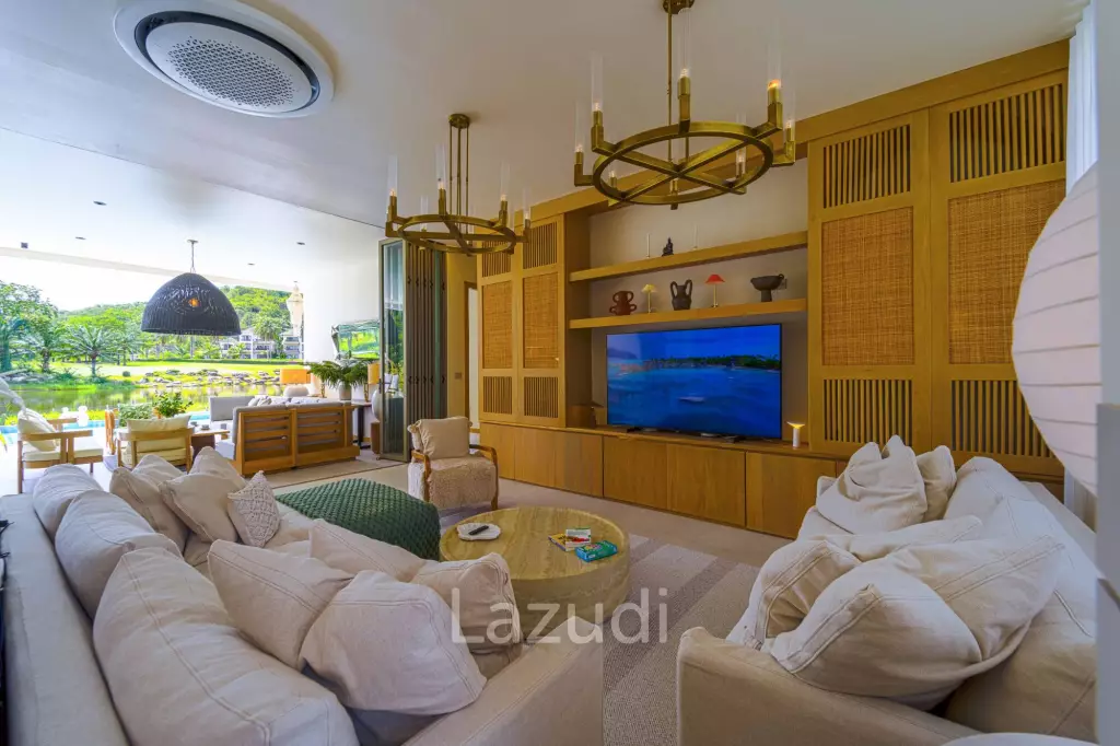 Exclusive Waterfront Villa: 6-Bed Luxury at Palm Hills Golf Club