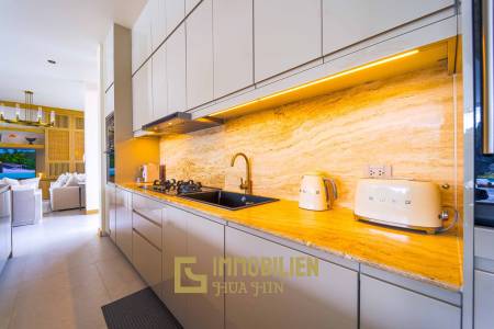 Seelage am Golfplatz / 1.600 großes Grundstück / 6 Schlafzimmer