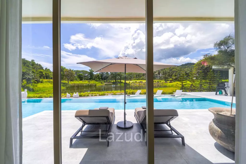Exclusive Waterfront Villa: 6-Bed Luxury at Palm Hills Golf Club