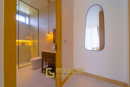 Seelage am Golfplatz / 1.600 großes Grundstück / 6 Schlafzimmer