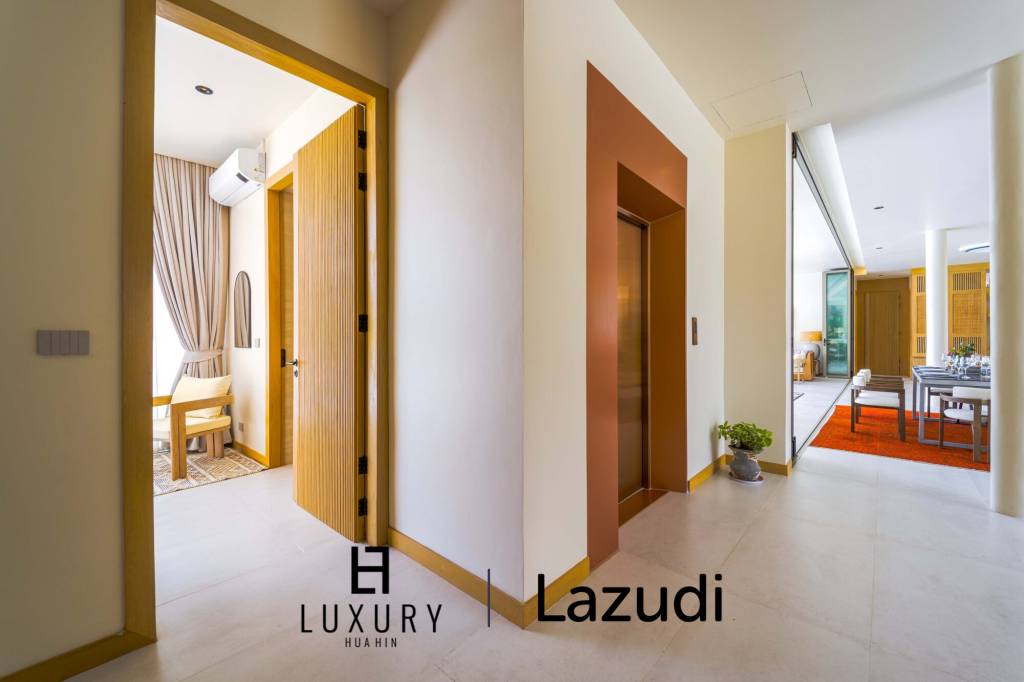 Située au bord d'un lac, à proximité d'un terrain de golf / Terrain de 1 600 m² / 6 chambres