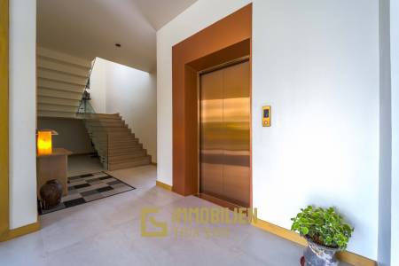 Seelage am Golfplatz / 1.600 großes Grundstück / 6 Schlafzimmer