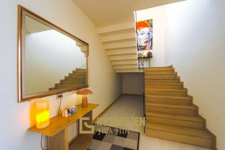 Seelage am Golfplatz / 1.600 großes Grundstück / 6 Schlafzimmer