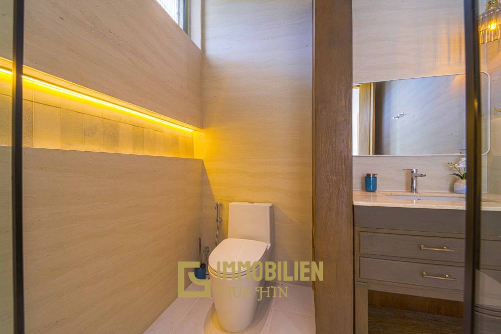 Seelage am Golfplatz / 1.600 großes Grundstück / 6 Schlafzimmer